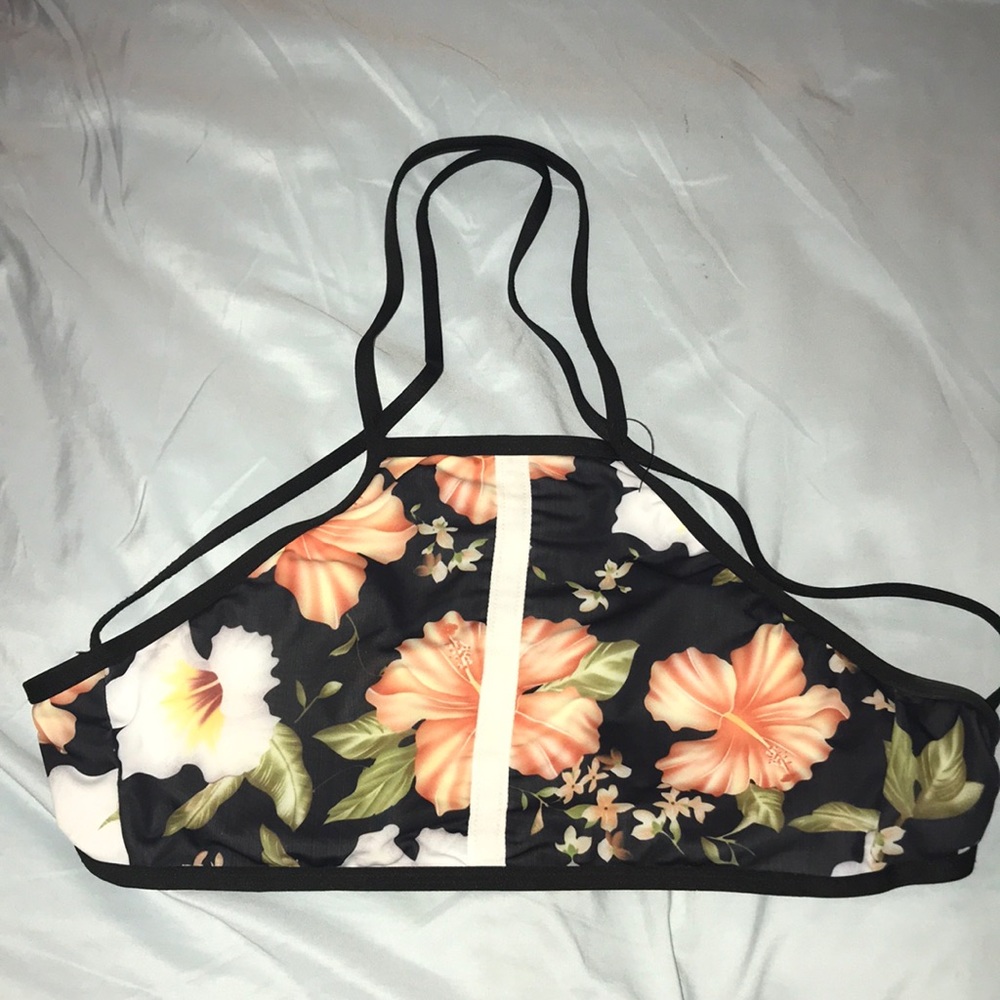 Super pretty halter bathing suit top!